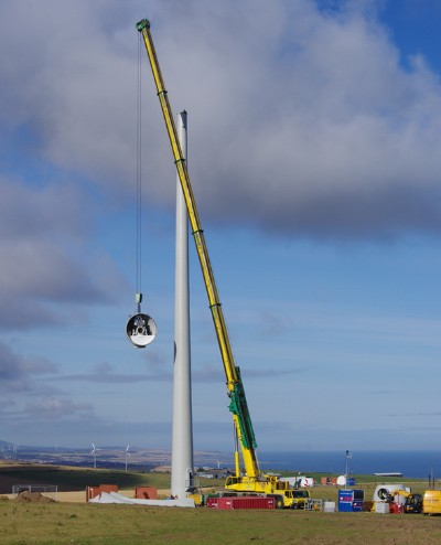 Easter Melrose T2 Nacelle Lift  Copyright © Orkney Sustainable Energy Ltd.